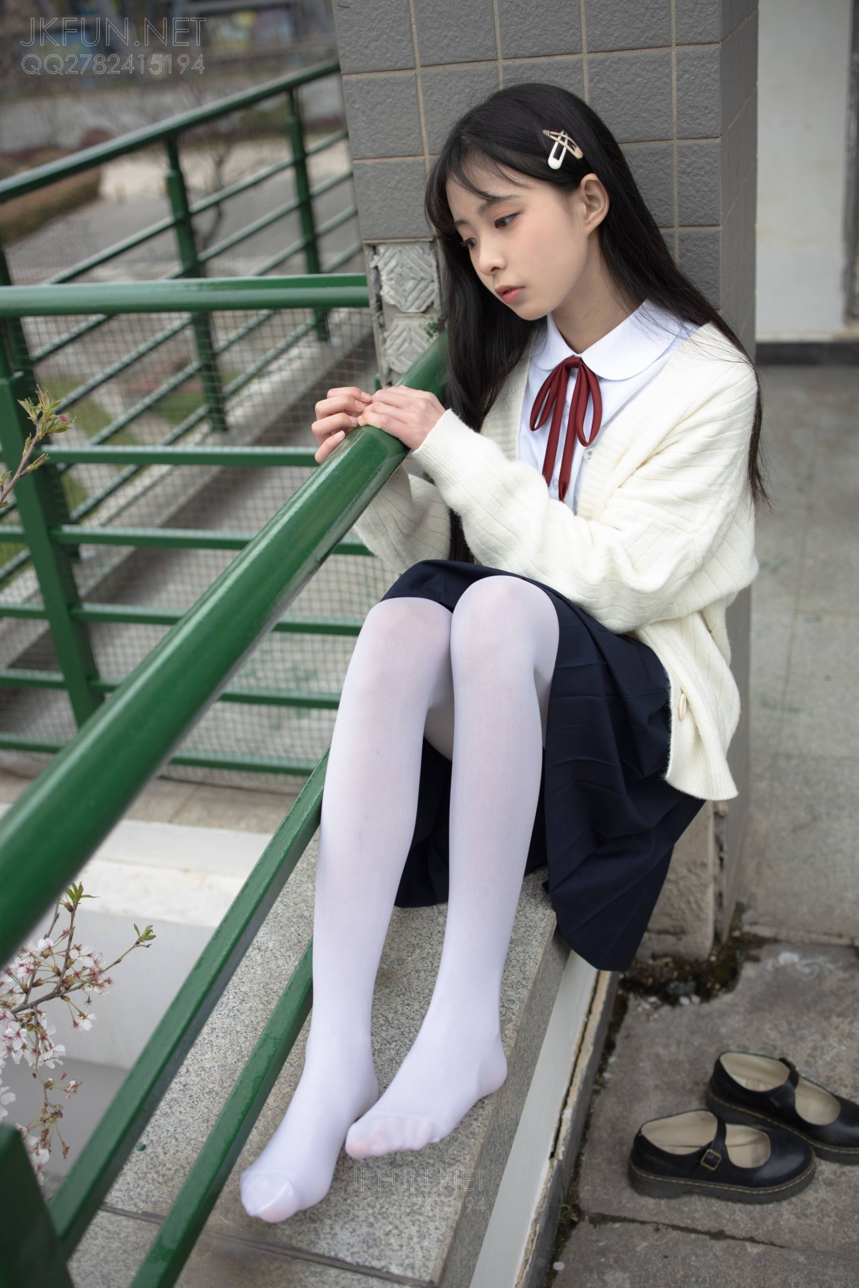 图片[5]-甜美可人的白丝姑娘【127P】20011-博拾图库
