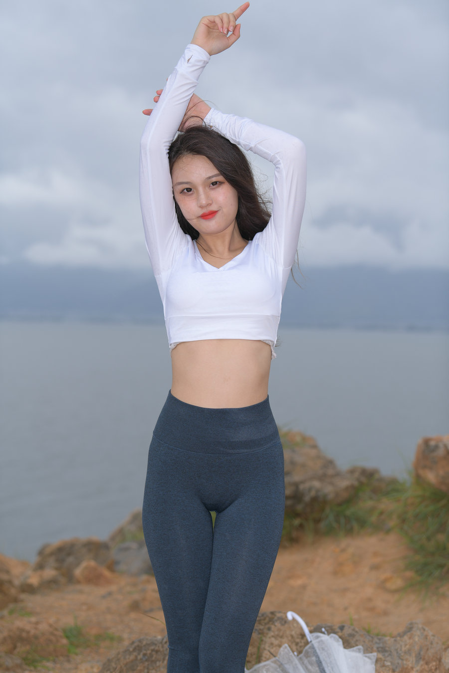 图片[2]-深蓝色瑜伽裤甜美女孩 J1320 514P2V-17.5GB-博拾图库