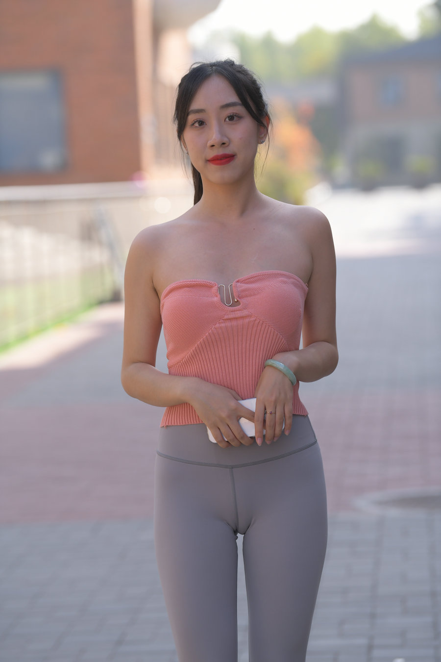 图片[1]-灰色瑜伽裤女孩J4905 522P1V-25.8GB-博拾图库