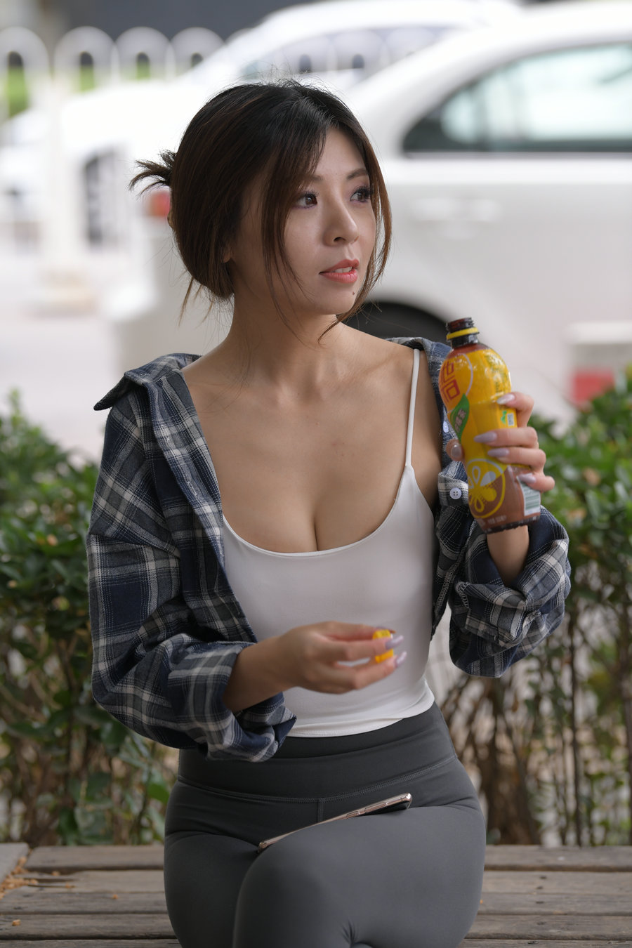 图片[1]-喝饮料的瑜伽裤女孩J2242 383P1V-17.5GB-博拾图库