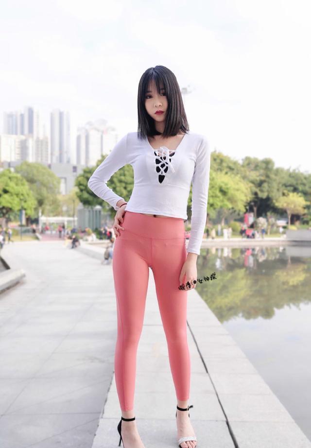 图片[2]-粉色瑜伽裤年轻女孩 J1311 417P17V-14.9GB-博拾图库