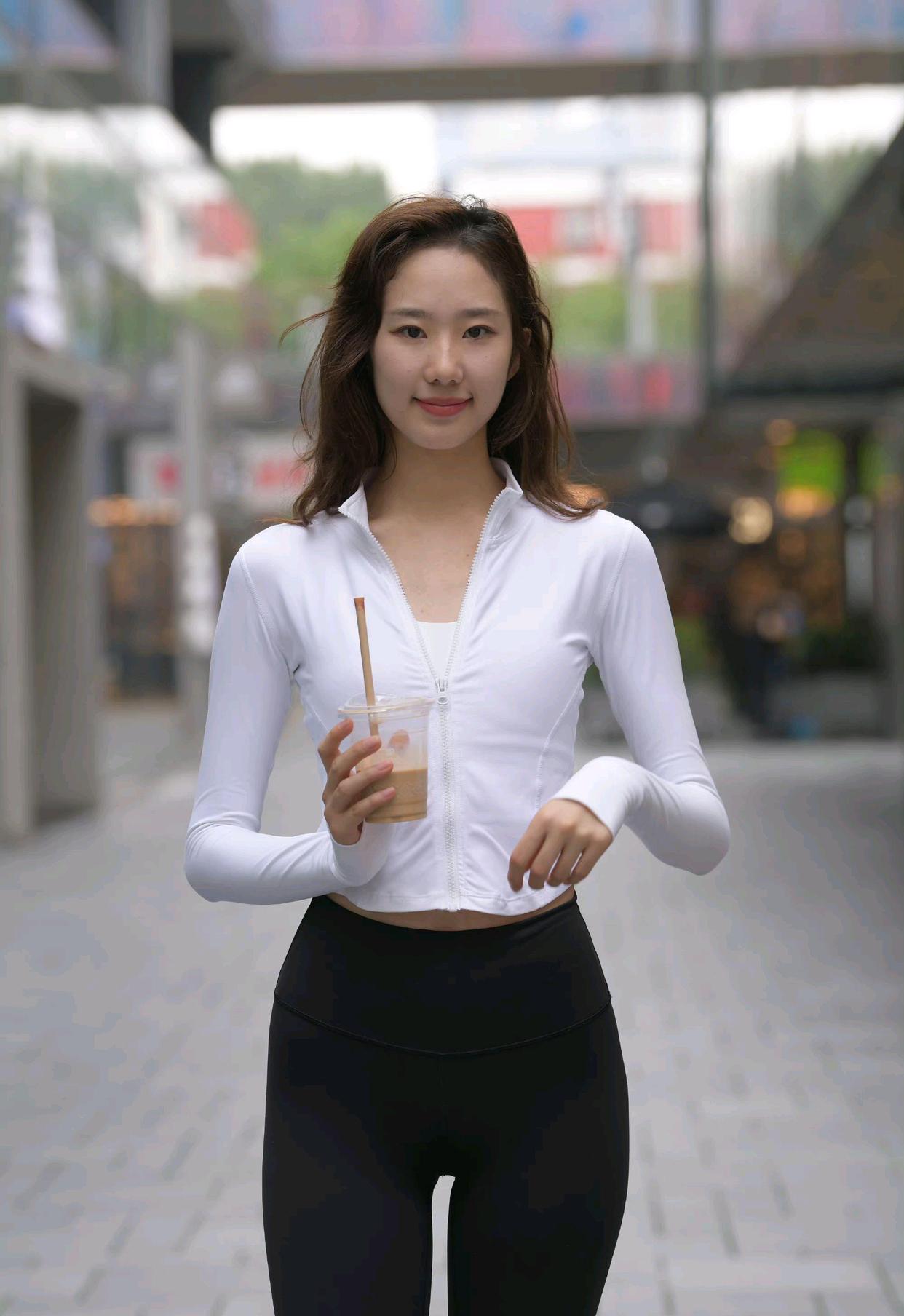 图片[2]-像刘亦菲的黑色瑜伽裤女孩J2237 340P1V-14.8GB-博拾图库
