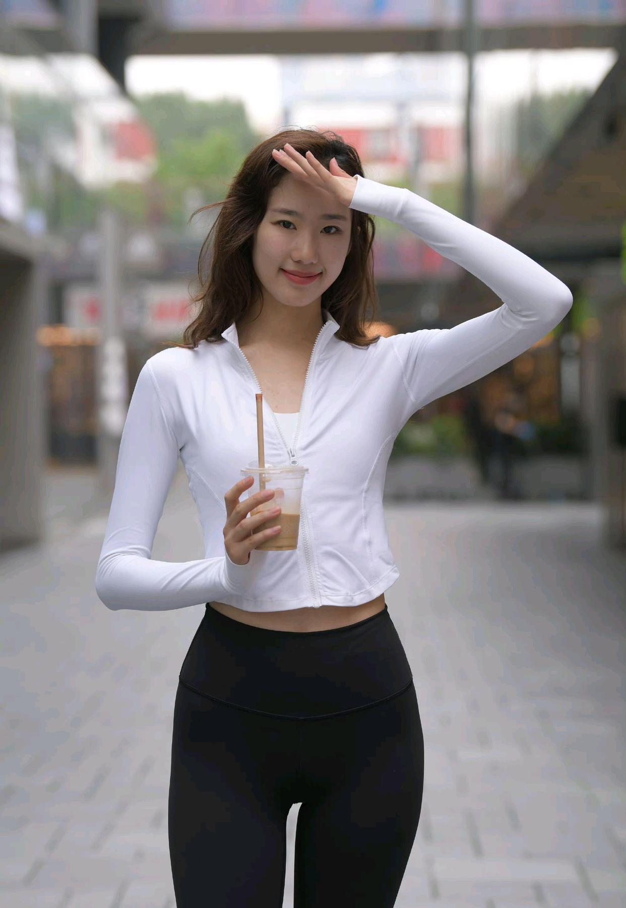图片[4]-像刘亦菲的黑色瑜伽裤女孩J2237 340P1V-14.8GB-博拾图库