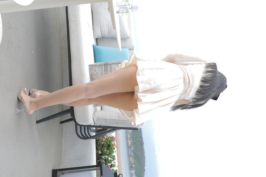 图片[3]-戴黑色蝴蝶结的长发女孩【369P】00027-博拾图库