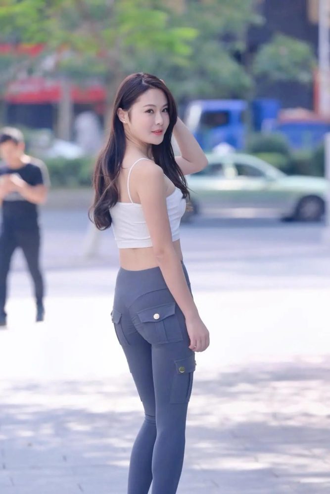 紧身牛仔裤小女人 J1746 562P-12.8GB-博拾图库