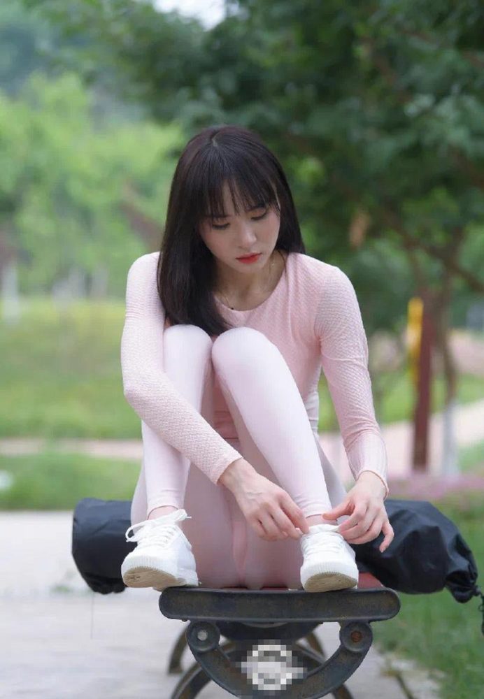 图片[4]-粉粉的瑜伽裤女孩太可爱了 J2090 854P1V-30.4GB-博拾图库